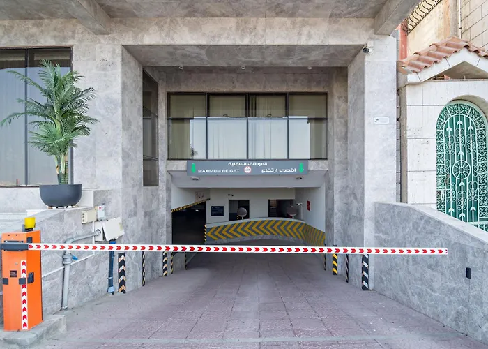 Jiwar Almasi Hotel
